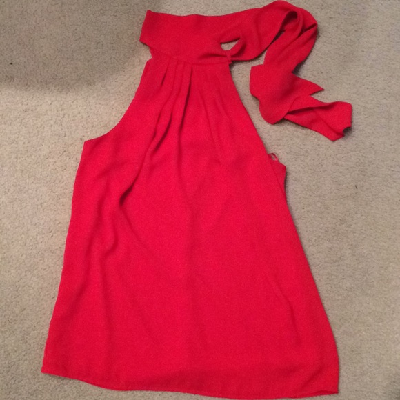 Express Tie-Neck Halter Top - Picture 2 of 4